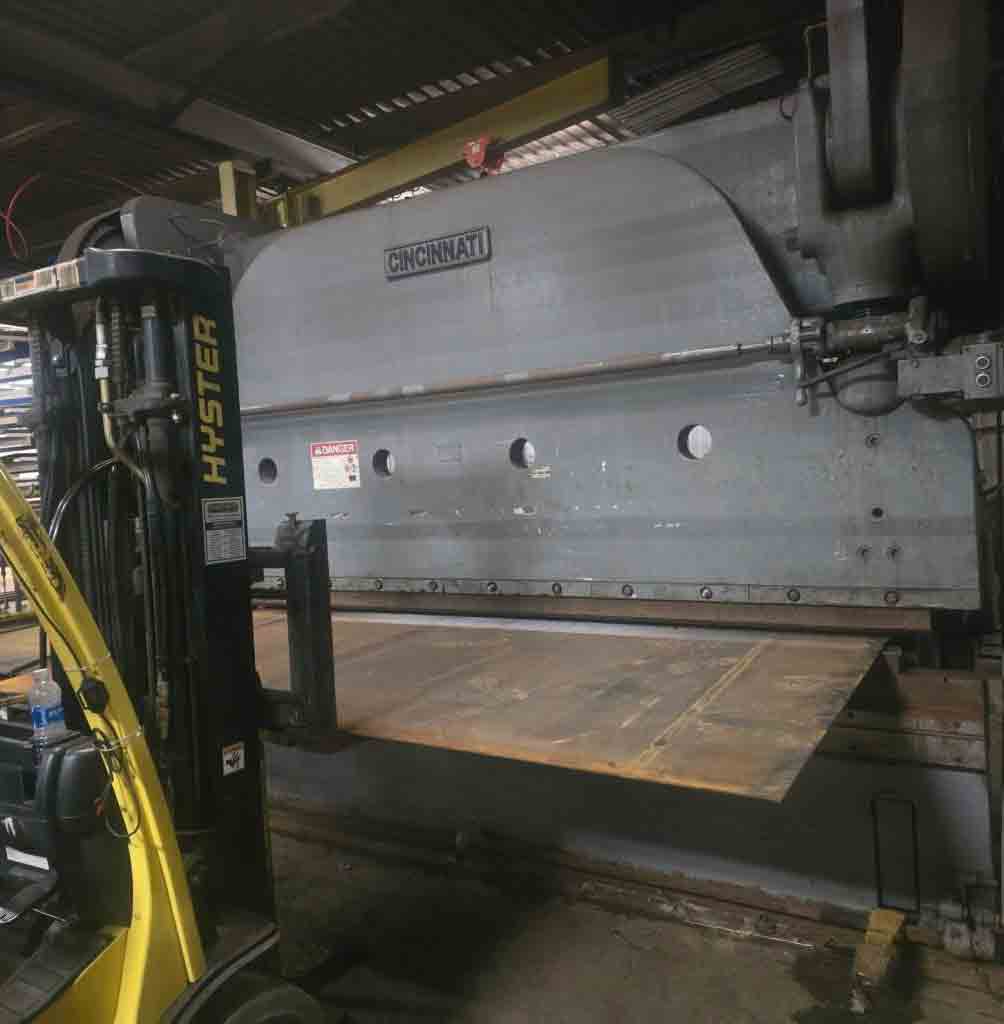 Heavy-duty press brake forming steel plate